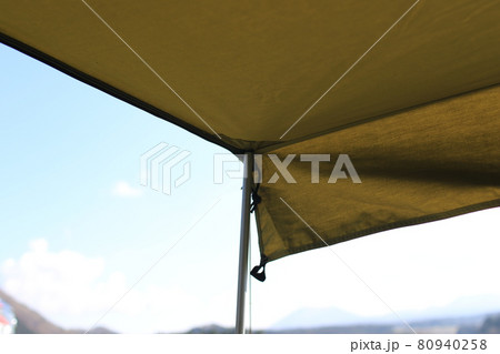 パップアップテントの跳ね上げ部分 80940258