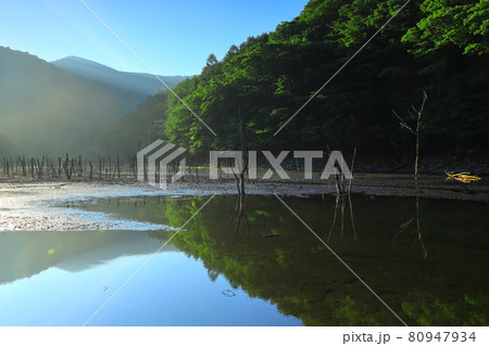 岩手県遠野市　夏の仙人峠 80947934