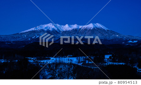 御嶽山・冬(夜明け) 御嶽山・冬(夜明け) 80954513