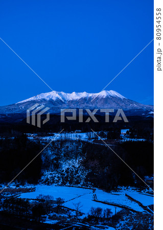 御嶽山・冬(夜明け) 御嶽山・冬(夜明け) 80954558