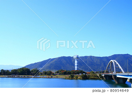 岐阜県海津市、長良川と水の緑の舘・展望タワー周辺の風景 岐阜県海津市、長良川と水の緑の舘・展望タワー周辺の風景 80954649