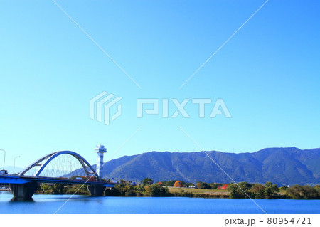 岐阜県海津市、長良川と水の緑の舘・展望タワー周辺の風景 岐阜県海津市、長良川と水の緑の舘・展望タワー周辺の風景 80954721