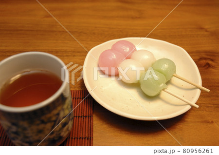 久しぶりに食べた お団子 久しぶりに食べた お団子 80956261