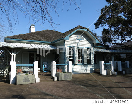 横浜市中区の山手公園にある旧山手68番館（山手公園管理センター） 80957969