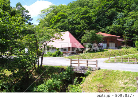 ひろしま県民の森入り口の景色 ひろしま県民の森入り口の景色 80958277