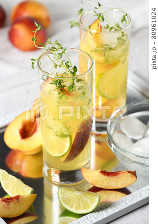 Peach lemonade with thyme 80961024
