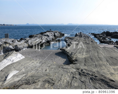 神奈川県立城ヶ島公園にある安房崎 神奈川県立城ヶ島公園にある安房崎 80961396