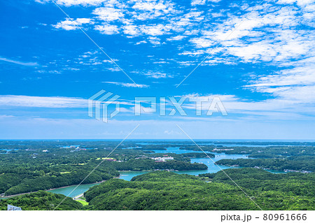 《三重県》夏の横山展望台・英虞湾の海岸線 《三重県》夏の横山展望台・英虞湾の海岸線 80961666