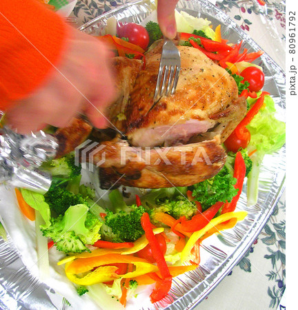 ローストチキン 80961792