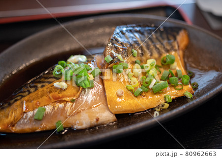 魚の煮つけ 80962663