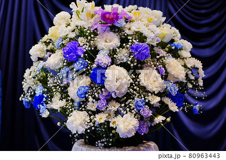 お洒落な供花 80963443