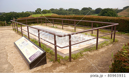 稲荷山古墳礫槨 稲荷山古墳礫槨 80963931