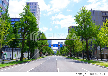 御堂筋（本町付近）／大阪市中央区 80969451