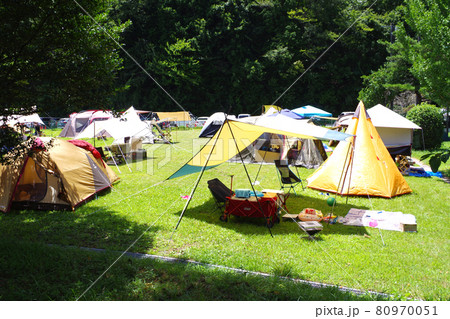 広島廿日市市のキャンプ場の景色 80970051