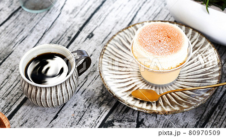 珈琲 おうちカフェ 淹れる ファミリーマート スフレ・プリン 珈琲 おうちカフェ 淹れる ファミリーマート スフレ・プリン 80970509