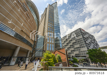 都市風景 川崎駅西口前 再開発され複合施設と街並み 神奈川県川崎市 都市風景 川崎駅西口前 再開発され複合施設と街並み 神奈川県川崎市 80973618