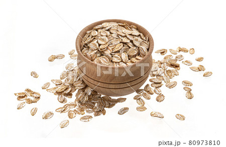 Oat flakes isolated on white background 80973810