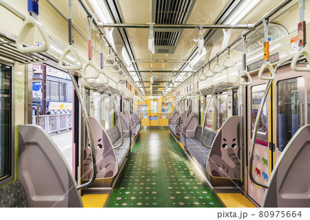京王線　京王電鉄　動物園線　車内　座席　 京王帝都電鉄　多摩動物公園ラッピング 80975664