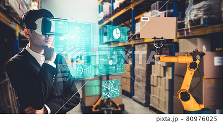 Future virtual reality technology for innovative VR warehouse management Future virtual reality technology for innovative VR warehouse management 80976025