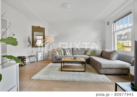 Modern furniture in a bright living room 80977943