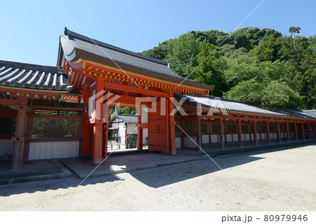石清水八幡宮　頓宮殿の南門　京都府八幡市 80979946