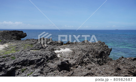 久高島のハギャーン岬 久高島のハギャーン岬 80982687