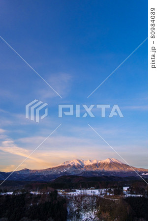 御嶽山・冬（夜明け） 80984089