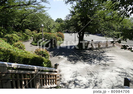 東京都北区　王子駅前　飛鳥山公園　由緒ある公園  上野公園・芝公園・浅草公園と並んで日本で最初に誕生 80984706