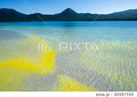 恐山にある美しい湖、極楽浜 恐山にある美しい湖、極楽浜 80987569