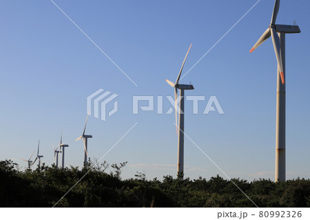 茨城県 風力発電設備の風車 茨城県 風力発電設備の風車 80992326