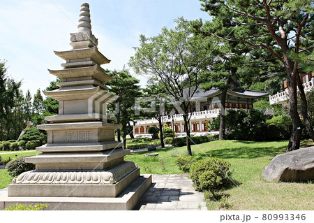 韓屋 公園 晴れ 80993346