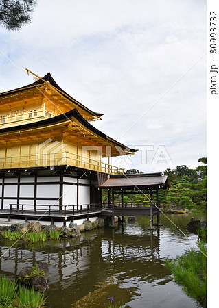 金閣寺　夏の京都 80993732