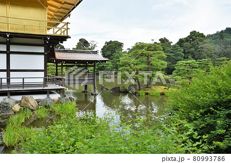 金閣寺　夏の京都 80993786