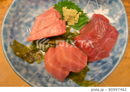 マグロの刺身盛り合わせ 80997462