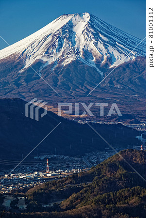 高川山から見る朝の富士山 81001312