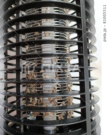 電気式の蚊取り器 81005511