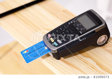 キャッシュレス　決済 81006073