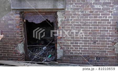 秋の東京湾の第二海堡 81010659