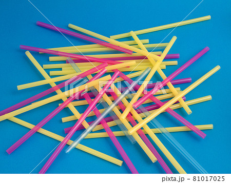 カラフルなストロー カラフルなストロー 81017025