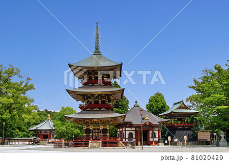 千葉県　成田山新勝寺　三重塔と境内 81020429