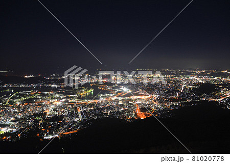 皿倉山からの100億ドルの夜景(福岡県北九州市) 81020778