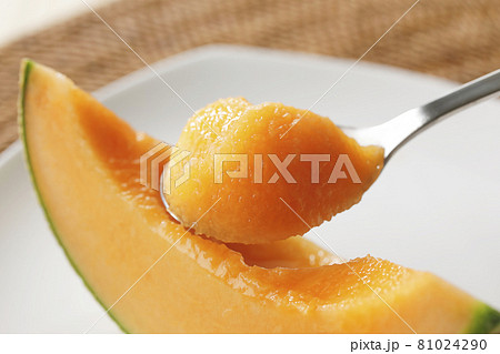 北海道産の赤肉メロン 北海道産の赤肉メロン 81024290