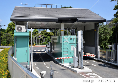 首都高速都心環状線の代官町出入口 81025313