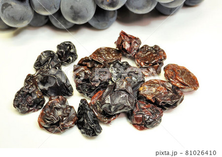 巨峰の干し葡萄 81026410