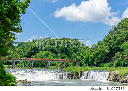 乙字ヶ滝　小ナイアガラ　阿武隈川唯一の滝 81027586