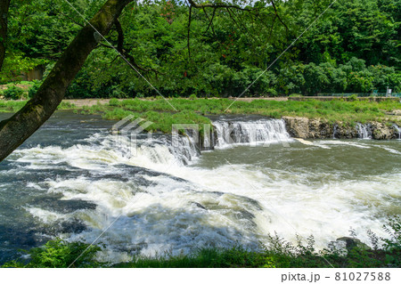 乙字ヶ滝　小ナイアガラ　阿武隈川唯一の滝 81027588