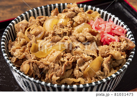 牛丼 81031475