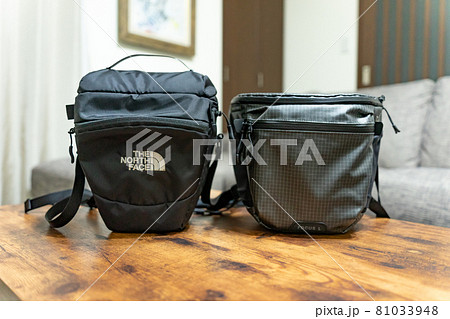 二つのアウトドア肩かけカメラバッグ 81033948