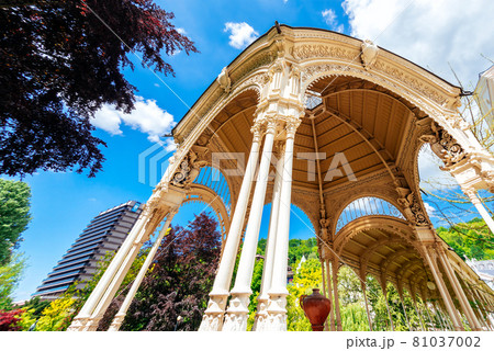 Rotonda at Dvorak park. Karlovy vary, Czech Republic 81037002
