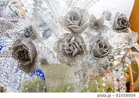 Beautifully decorated and arranged flowers at a wedding 81038009